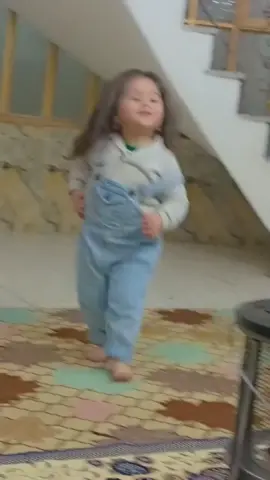 وأنتي يالجنج بطه 🤭🦢 