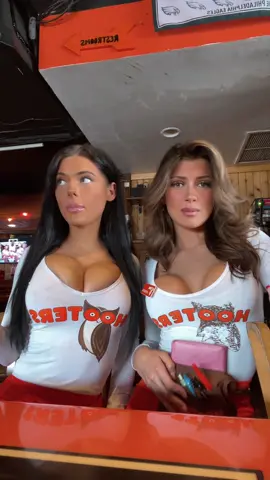 #fyp #k18results #hooters #hootersgirls 