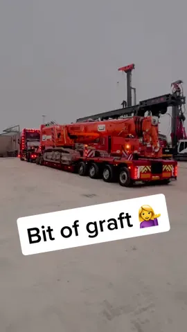 Still at it 💃💁‍♀️😊 #scania #lowloadet #heavyequipment #heavyhaul #44tonnearmy #nooteboom