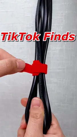 This adjustable cable tie keeps the wires organized #uk #tiktok #titkokfinds #homehacks #LifeHack #fyp #fypシ #foryou 
