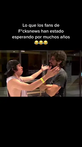 Vayan a ver el capítulo especial que acabamos de subir a YouTube, en el carnaval de Barranquilla 🎉  Esta pero re que te bien chistoso, seguro les va a gustar y van a reír mucho.  Y recuerden siempre amar a quien les de la gana amar ❤️😂 los amamoooooos.