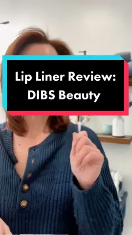 I get 1-2 free gifts with each of my  Fl!p purchases, the @hydropeptide Perfecting Gloss was 1 and this #lipliner by @dibsbeauty was the seconds one. Turns out, these two make the perfect #liplinerlipglosscombo 🤩 I love both the #lipstickliner and@powerandpixiedust  #lipgloss separately and I’m obsessed with them together. #Makeupover50 #over50makeup #makeupreview #makeuptip #makeuptipsandtricks #genxwomen #womenover50 #over50women 
