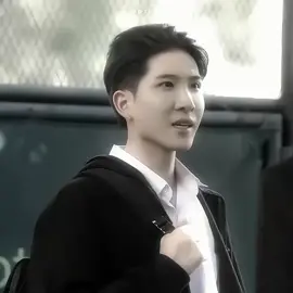 my man do nothing and looks extremely hawt 🤕💥💞 #khaotungg #theeclipseseries #firstkhaotung #khaotunggthanawat #akkayan #firstkanaphan 