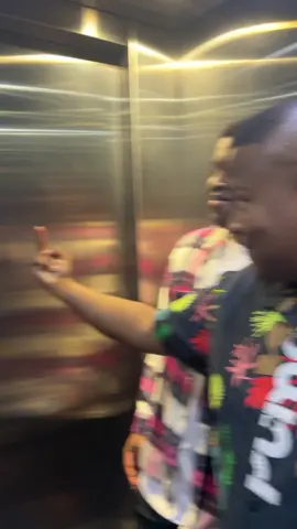Elevator Roulette @𝕯𝖆𝖑𝖎 𝕯𝖆𝖓𝖌𝖊𝖗 ❤️‍🔥  