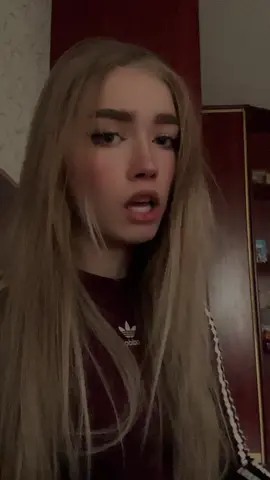 Какой он хорошенький 😍