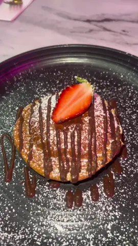 WHAT’S AN ICE CREAM BURGER 🍦+🍔 = 🤯?! @elementsdesserts  #birmingham #foodtiktok #fypシ #explore #fyp #trending #halalmunchies #icecream #brum #reels #viral #dessert #waffles #drinks #crazy #0121 #foodinbirmingham #birminghamfoodie #sweettooth 