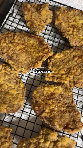 I cheat a little and use chicken fry for my milanesas 🫣 It’s a game changer! Tbh I despise cooking in oil and this is one of the only if not only dish I actually fry because my kids love it and they literally have to beg me to make it 🫠          #comidamexicana #milanesa #comfortfood #latinacontentcreator #recetafacil #recipeshare #familyfavorite #momlife #dinnerinspo 