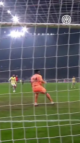 Onana…And Onana 🧤🖤💙 #TikTok #TikTokCalcio #Inter #Football #InterPorto #Onana #UCL@Andre Onana  