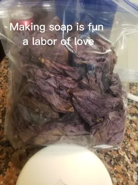 My frist time🥰😍#lovestory#cute#soaptok#soaktok#CleanTok  #saponification😃😃 #lyesoaps 