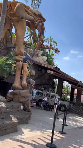 Es una experiencia unica para vivirla con los hijos y familia … esta ubicado en disney spring orlando fl.. #disney #comida #fyp #viral #paseo #blogger  #disneyspringsorlando #restaurant #momlife #AXERatioChallenge #CapCut 