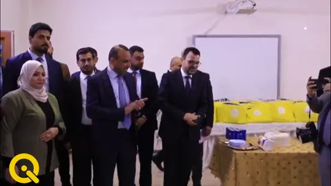 بالتعاون مع شركة #كي  وزير العمل يسلم البطاقات الذكية لـ60 يتيما في الدور الايوائية. سلّم وزير العمل والشؤون الاجتماعية السيد احمد الاسدي البطاقات الذكية لـ60 يتيماً في الدور الايوائية وذلك من اصل (15) ألفاً تم شمولهم بالإعانة الاجتماعية.  جاء ذلك خلال زيارة سيادته لأحدى دور الأيتام في بغداد بمنطقة الصليخ وجرى تسليم البطاقات لأكثر من (60) يتيم من سكنة الدار وتوزيع هدايا ولوازم مدرسية بينهم بالتعاون مع شركة كي. 💛