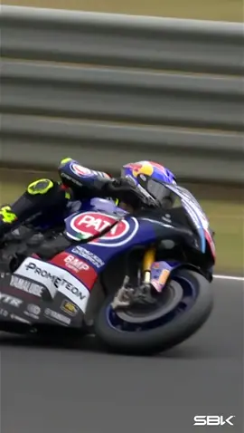 Is it a BBQ? Is it a campfire? 🔥No, it’s Toprak smoking a rear tyre (and nearly a swingarm) 🤯 ABSOLUTELY SENSATIONAL 😍 #AUSWorldSBK