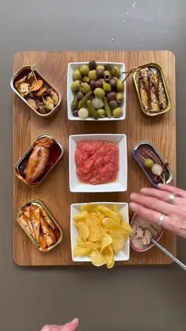Tinned fish date night. No cooking, just peel back and enjoy. The anchovies are particularly delicious on a slice of crusty buttered bread. I never believed my other half would ever say, ‘that anchovy was absolutely delicious’, so there is clearly something very special with these salty little fellas. We also like them with grated fresh tomato with a glug of extra virgin olive oil, sea salt and pepper. Damn fine fare 🐟  #ortiz #anchovies #tinnedfish #tinfishdatenight #squid #spanishfood  #nocookingrequired #mussels #fishfriday #extravirginoliveoil #datenight #mackerel #pancontomate #olives #sardines #seafood 
