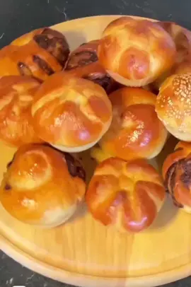Dale forma a tu pan, Buen Domingo!! #ricospanes #horneandoconamor #bakingwithlove #compartelo #diafrutalo #dulceycocina #aprende #horneaconmigo #videosytutoriales en mi canal de yt en Bio #breadlover  #HPRadicalReuse 
