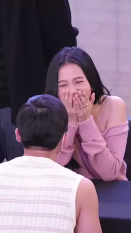 Jisoo's fanboys at fansign event!  #jisoo #blackpink #fansignblackpink #fanboys  #fypシ #kpopfyp #foryou 
