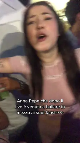 io ancora ferma a quella serata di agosto😩💞 @ANNA #annapepe #annapepelive 