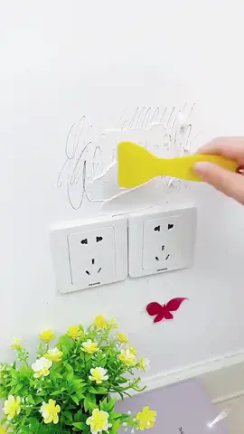 If you wall has hold or small damage & graffiti, you may consider using this wall mending paste to renew it. #wallrepair #wallrepaircream #wallrepaircream #wallmendingpaste #wallmendingcream #homedecor #homehacks #goodthing #viral #fyp #VocêNasceuParaMudar 