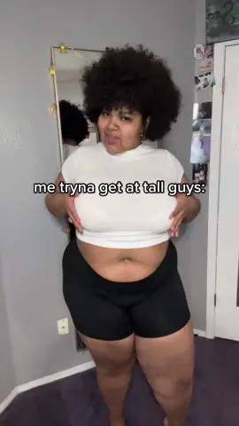 Like yallll pls. I’m 5’10” you’re 5’7” w/ air forces on 🥲I love y’all doeee