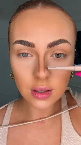 PSA: Pink Honey Brow Glue back in stock!! A nose contour pen?? What is this sorcery 😭👃🪄 #pinkhoney #tiktokmakeup #nosecontour 
