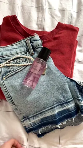 Morning🫶🏼 #vscobyym #preppyvlog #preppyroutine #aesthetic #vsco #preppy #skincare #routine #monday 