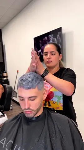 😳 How to style your hair using Pacinos products! 😳 @la_rosy15 shows you simple steps and tricks on how to #DIY in this video. Watch till the end!!!  @pacinos  #pacinossignatureline 