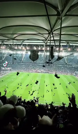 #Beşiktaş #Çarşı #deprem #atkı #keşfet 