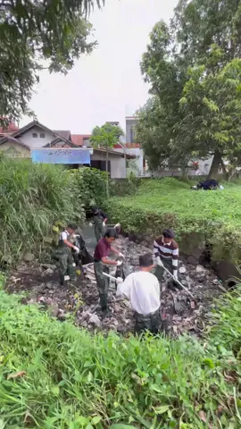 ada yang mau bersih2 sungai bareng kita gak?  #pandawara #onedayonetrashbag 