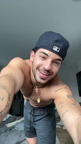 a quien le dedicas esta canción!??😅