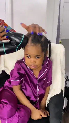 P👀p that ST-RRRRR-EEEEEE-TTTTT-CH 🎥 @giftedcosmetics #myrevair #revair #giftedcosmetics #kidsstyles #hairjourney #naturalhairstyles #hairgrowth