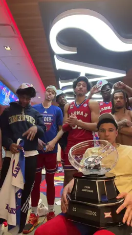 Another ring, Another dance🆙💍 #fyp #ku 