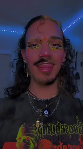 told ya😇 #foryou #virgo #theythem #makeup #transition #lgbt #queertok #viral #prettytheycentral #genderfluid #uvmakeup #alt #🏳️‍🌈 #trending #excitement #trippieredd #partynextdoor  