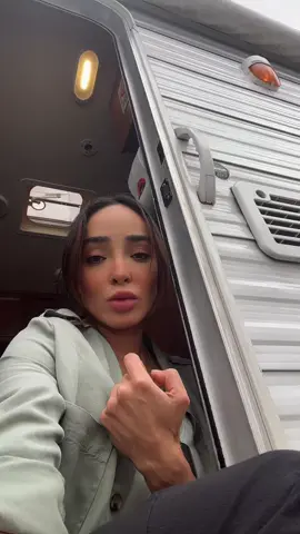 👀