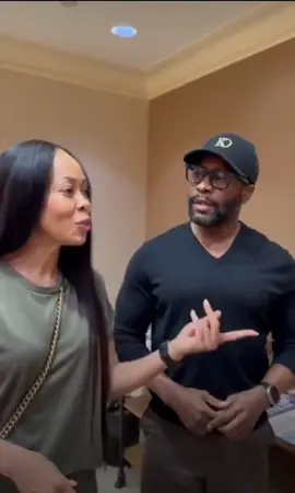 Rolonda shows Kendrick his new law firm location! #nichesworld  #imforthestreetstour 