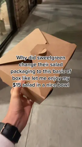 I miss the bowls and being able to shake my salad #sweetgreen 