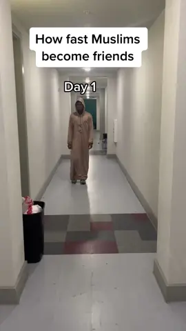 Day 4 they eating iftar together lol #muslimfunny 