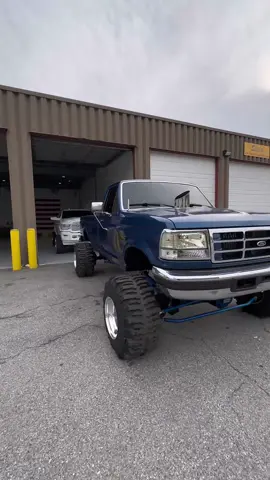 Name a harder single cab OBS ill wait 👂🏻👂🏻 #fyp #obs #powerstroke #diesel 