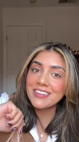 The chokehold this headband has on all the girlies 😂 grwm for work  #grwmroutine #makeup #tutorial #mua #dyson #hairstyle #dysonairwrap #spaheadband 
