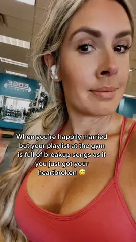 Who else does this😅 just fueling my workouts 😅 #gymhumor #toxicas #gymplaylist #latinasbelike #latina 