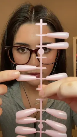 doing my nails at home with the last nails in my nail box #asmr #pressonnails 