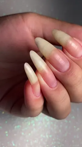 Cortei todas as unhas😨