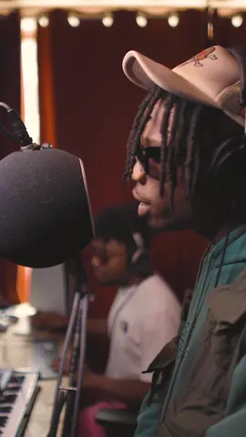 Did a #FreestyleFriday over the “Kick, Push” instrumental! I think I held my weight on this. Got @realsamadsavage on the assist with production too 🔥 #kickpush #lupefiasco #soundtrakk #fyp #freestyle #rap #hiphop
