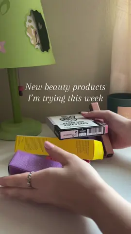 I have too many products that i need to try out this week. #newbeautyproducts #kulfiblush #hudabeautyconcealer #glowrecipe #glowrecipeblurdrops #benefitcosmeticsskincare #creamblush #sephorabeauty #sephorahaul #giftedproduct #newmakeup 