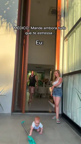 Ate o mop foi embora kkkkk quem me segue na rede vizinha entende kkkkkkkkkk vai la 