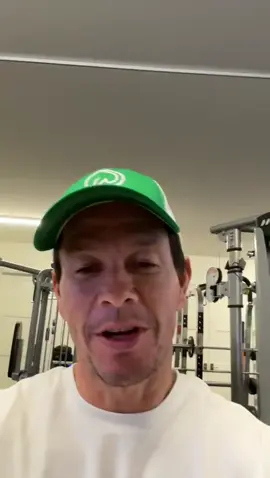 A message from Mark Wahlberg, celebrating the grand opening of Wahlburgers, Princes Wharf - our first store in New Zealand! 💚🙌🍔 #WahlburgersANZ #WahlburgersNZ #WahlburgersNewZealand #WahlburgersAuckland #WahlburgersPrincesWharf #Wahlburgers