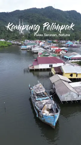 Kampung Pelimpak merupakan salah satu kampung di pulau Serasan, kampung yang sangat majemuk terdiri dari berbagai macam agama tetapi sangat rukun dan damai #melayu #natuna 