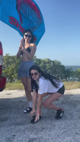 THESE GIRLS LOVE SHRIMP IF YOU FIND THE FLAG YOU FOUND THE ANSWERS OUR ONLY BEAUTY ROUTINE IS SHRIMP FROM THIS TRUCK #bigbankfishingco #florida #813 #tampa #bettercomegetoneofthese #shrimptok #floridasfinest #eastcoast #twins #sisters 