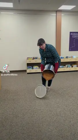 Any takers for Elizabeth's chili? @theoffice @officeladiespodcast  #theoffice #kevinmalone #chili #library #paradoy #fyp #theofficeclips #theofficetiktok 