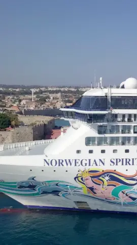 Any NCL fans? 😍 #nclcruise #norwegianspirit #ncl #cruise #cruiseship #cruisetok #cruiselife #cruisetrip #cruisehive 