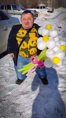 Девочки поздравляю с 8 марта 🥰💋 #8марта #восьмоемарта #актуально #топ #рек 
