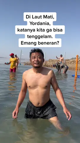 Katanya, di Laut Mati, kita ga bakalan bisa tenggelam walau ga bisa berenang sekalipun. Beneran ga sih? Cek video ini ya! . #andikanaliputra #lautmati #amman #jordan #yordania #trip #tour #travel #traveling #jalanbarengtitidika #lebihfunbarengtitidika #traveler #worldtraveler #musisi #musician #anakband #ex #peterpan #peterpanband #thetitans #thetitansband #band #mikhaila #mikhailaband #fyp 